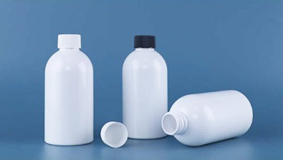 Recyclage des bouteilles en plastique usagées