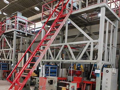 Modernisation de la ligne de film soufflé ABA et de la machine de fabrication de sacs plastiques