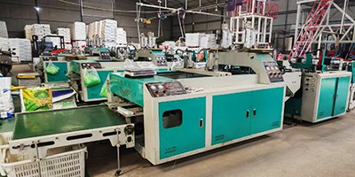 Modernisation de la ligne de film soufflé ABA et de la machine de fabrication de sacs plastiques